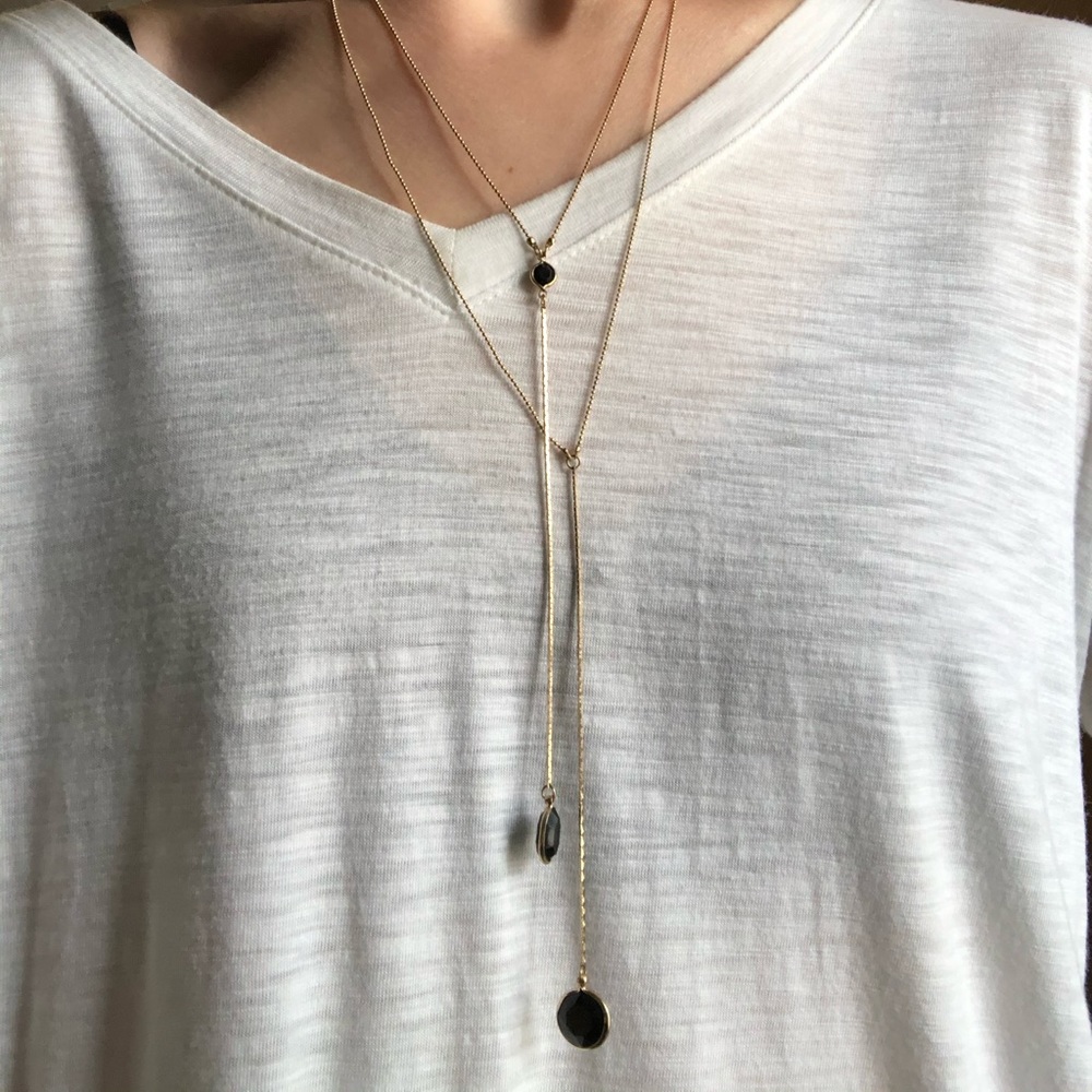 Set of two gold necklaces